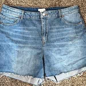 H&M denim shorts